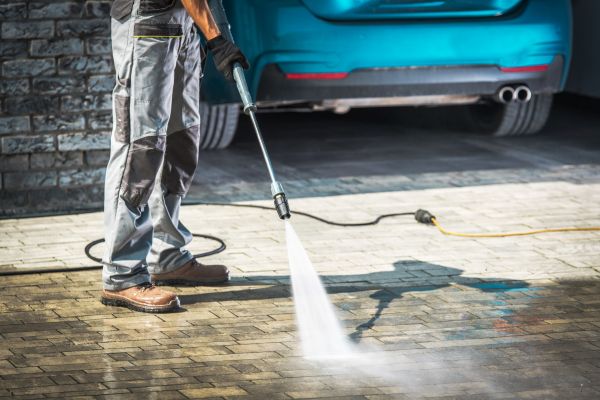 Cost of Driveway Pressure Washing in Chapel Hill
