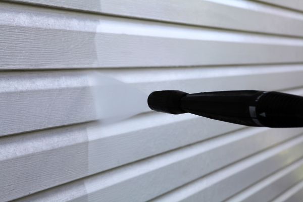 Cost of Condo Siding Power Washing in Chapel Hill