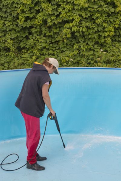 Cost of Pool Pressure Washing in Chapel Hill