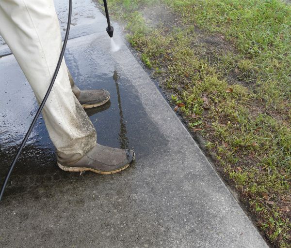 Concrete Slab Powerwashing in Chapel Hill